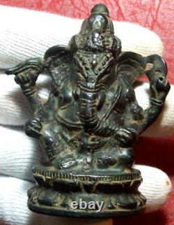 Statue vintage du dieu hindou Ganesh l'éléphant à identifier