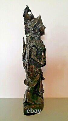 Superbe statue de déesse thaïlandaise / balinaise vintage en bois sculpté à la main avec des éventails