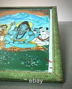 Vieille Peinture En Verre Inversé Indien. Déités Hindoues Shiva, Parvati Et Ganesha