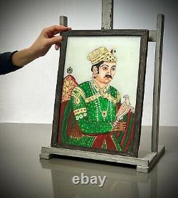 Vieille Peinture En Verre Inversé Indien. Mughal Prince Avec Falcon, Silk & Jewels