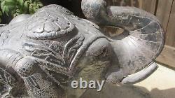 Vieille Sculpture Indienne En Bois D'éléphant Grand