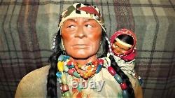 Vintage Antique Grande Skookum 33 Boutique Afficher Poupée Indienne Amérindienne