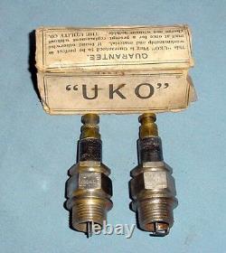 Vintage Antique Uko Modèle D 18mm Mica Motorcycle Spark Plugs Indian Excelsior