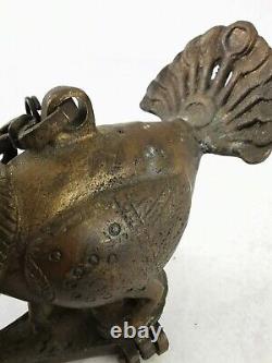 Vintage Mughal Inde Bronze En Laiton Peacock Bird Suspension Huile Lampe