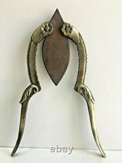 Vintage Old Handmade Rare Double Lame Latérale Betel Nut Cutter /sarota Collectible